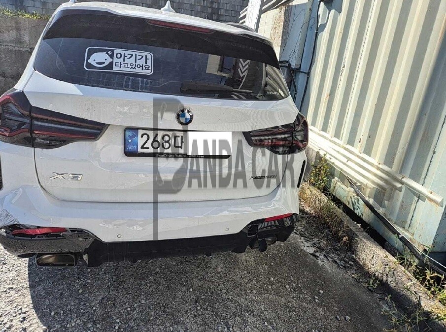 2022 BMW X3 xDrive20i, photograph 3