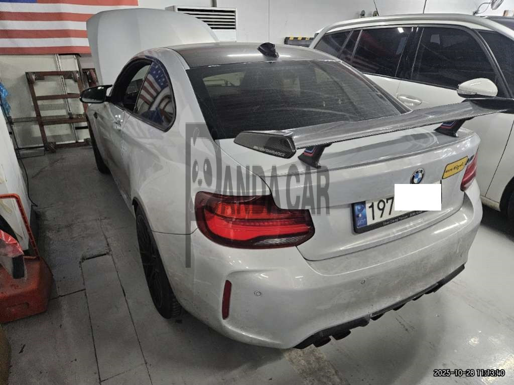 2021 BMW M2 Competition, photograph 1