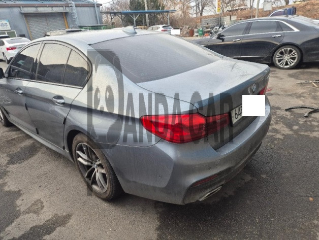 2017 BMW 520d, photograph 2