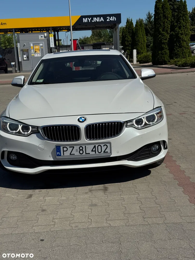 2015 BMW Seria 4 428i Sport-Aut Luxury Line, photograph 2