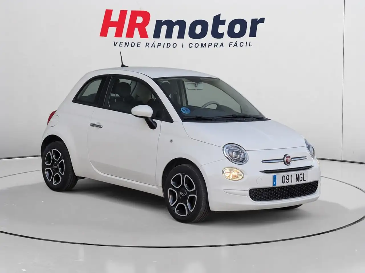 2023 Fiat 500 1.0 Hybrid Club 52kW, photograph 1