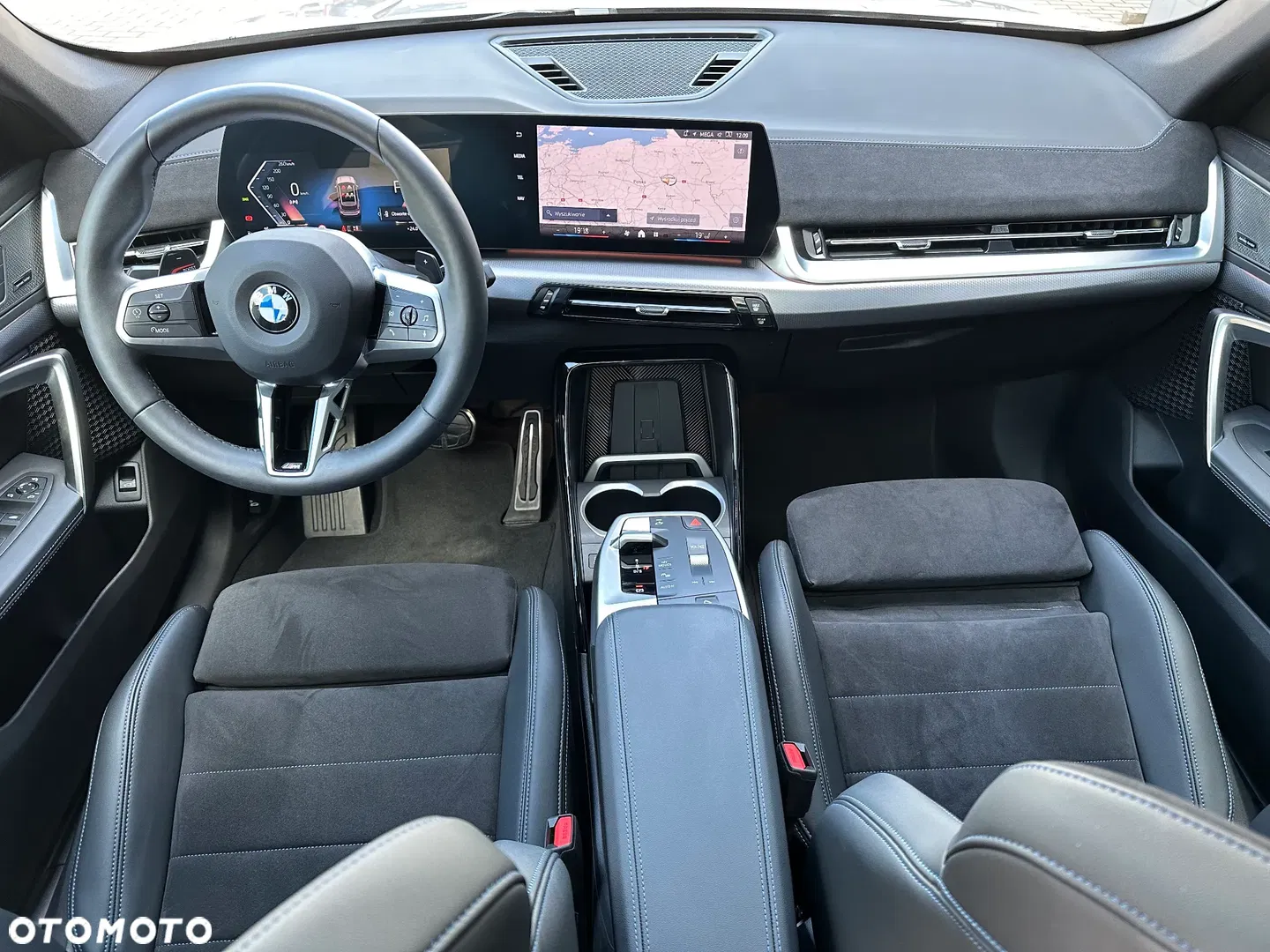 2025 BMW X1 xDrive20d mHEV M Sport sport, photograph 8