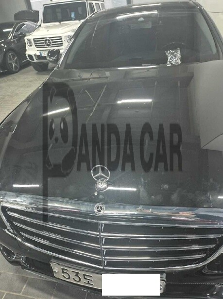 2019 Mercedes-Benz E220 d 4Matic, photograph 1