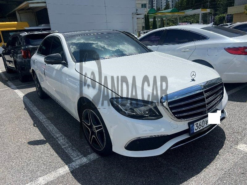 2019 Mercedes-Benz E300 4Matic, photograph 4