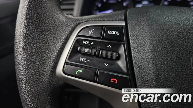 2017 Hyundai AVANTE 1.6 GDI Value Plus, photograph 8