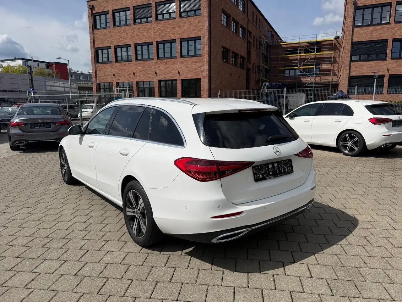 2022 Mercedes-Benz C 220 d T MBUX*Pano*AHK*Ambi*Navi, photograph 8