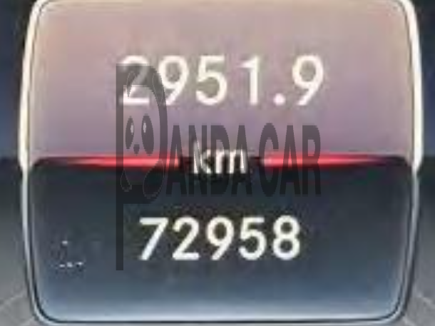 2020 Mercedes-Benz E 300 4MATIC, photograph 4
