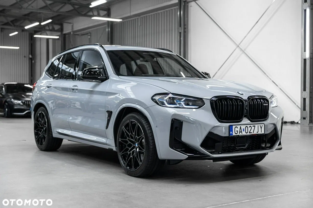 2024 BMW X3 M Competition sport, photograph 3