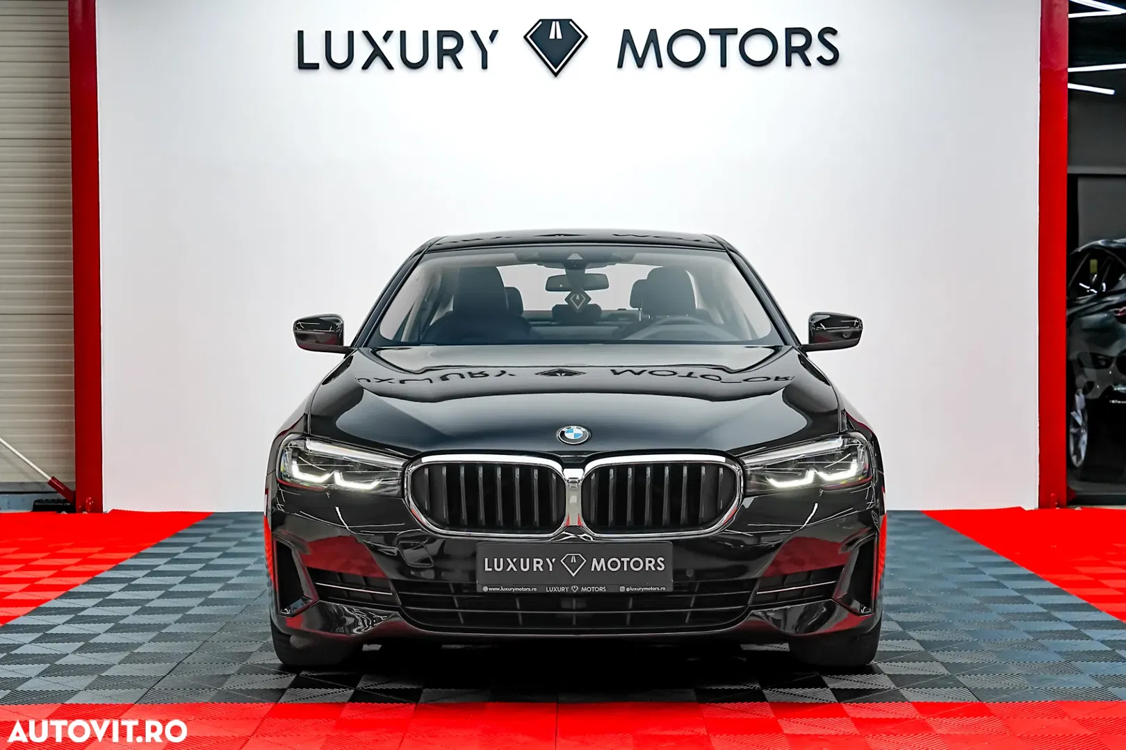2022 BMW Seria 5 520i Aut. Sport Line, photograph 3