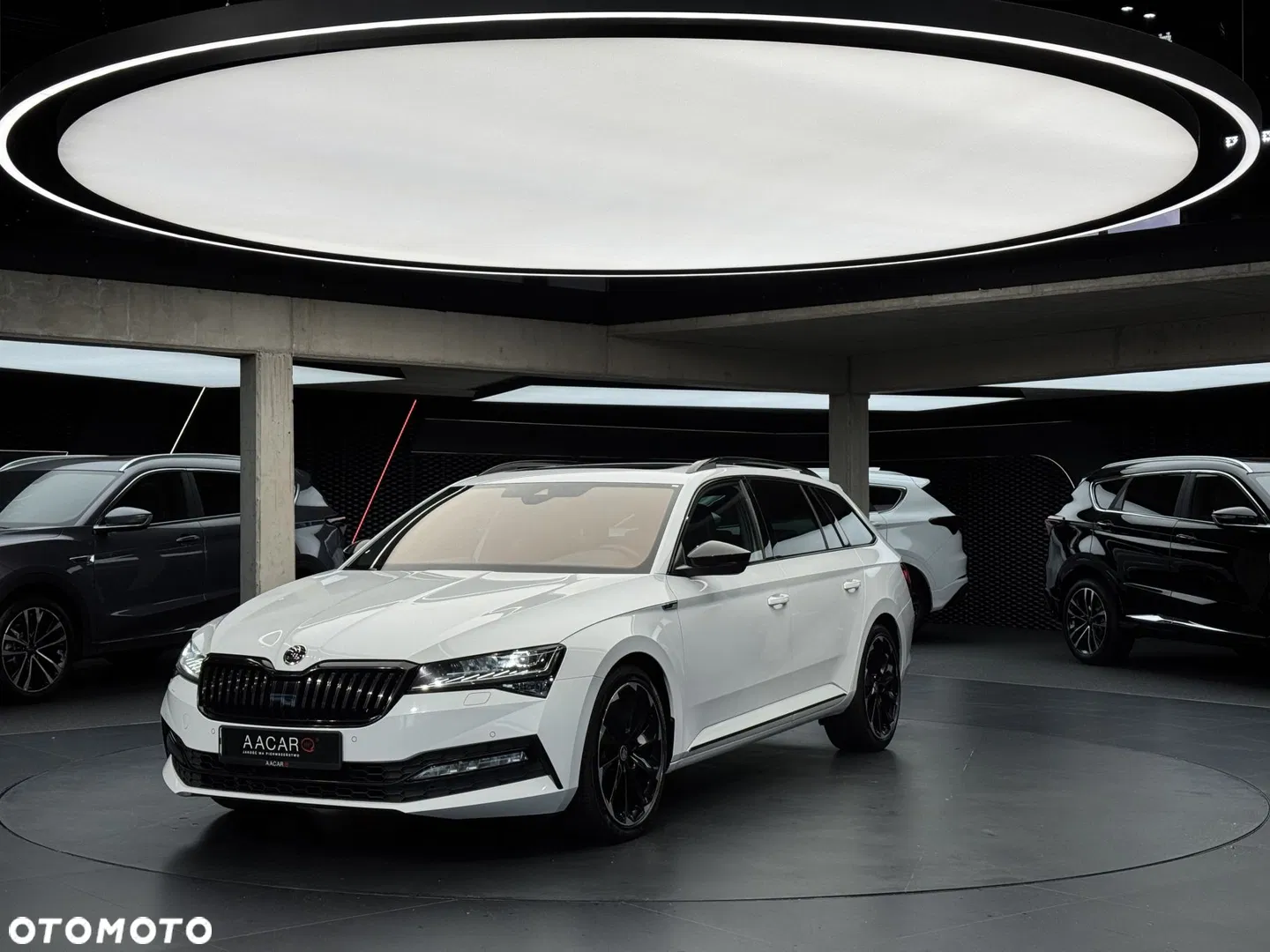Skoda Superb 2.0 TDI SCR 4x4 Sportline DSG — photo 1 of 40