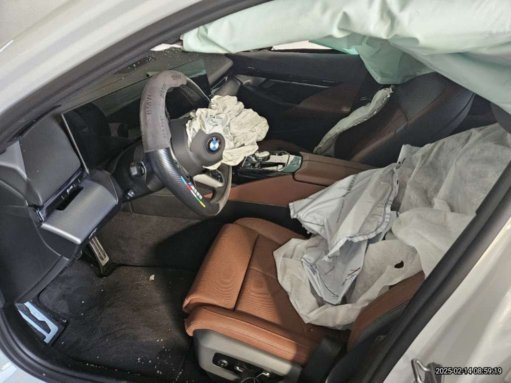 2024 BMW 530i xDrive, photograph 2