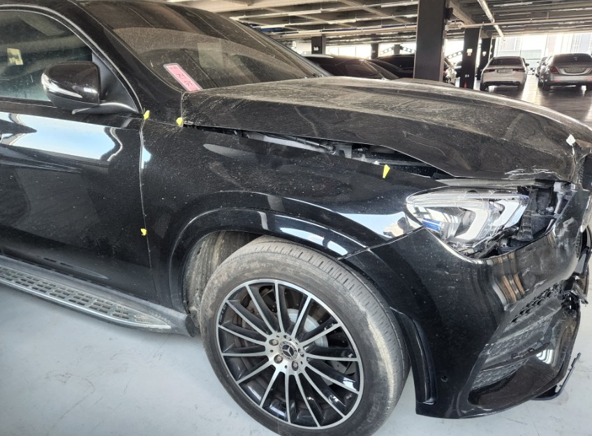 2022 Mercedes-Benz GLE400 d 4MATIC Coupe, photograph 5