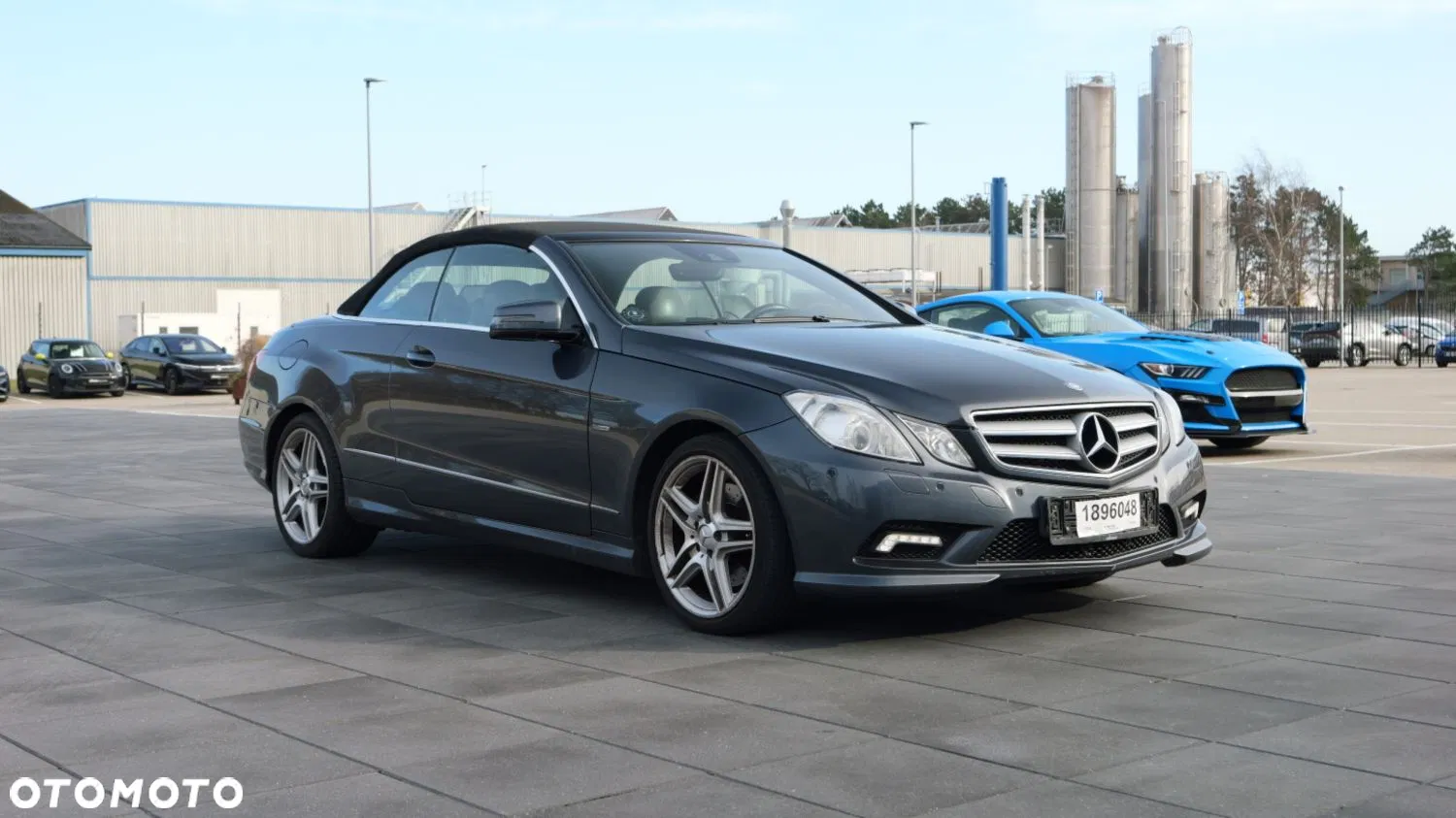 2010 Mercedes-Benz Klasa E 350 CGI BlueEFFICIENCY 7G-TRONIC Elegance, photograph 8
