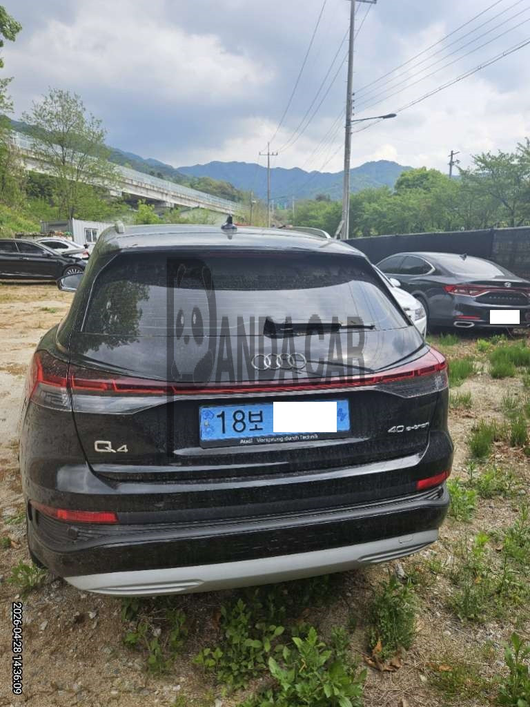 2023 Audi Q4 40 etron, photograph 1