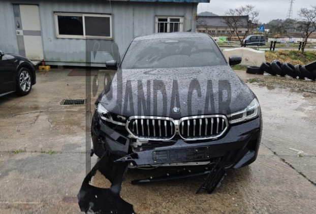 2021 BMW 630i xDrive, photograph 1