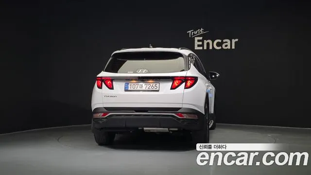 Hyundai Tucson Diesel 2.0 2WD — photo 1 of 20