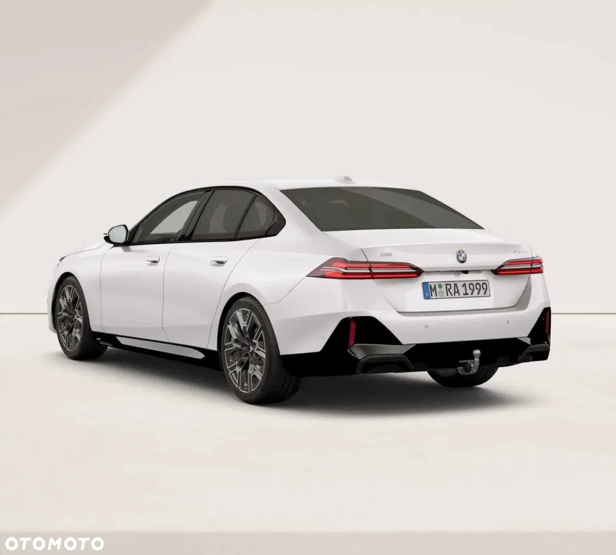 2025 BMW Seria 5 520d xDrive mHEV M Sport, photograph 4