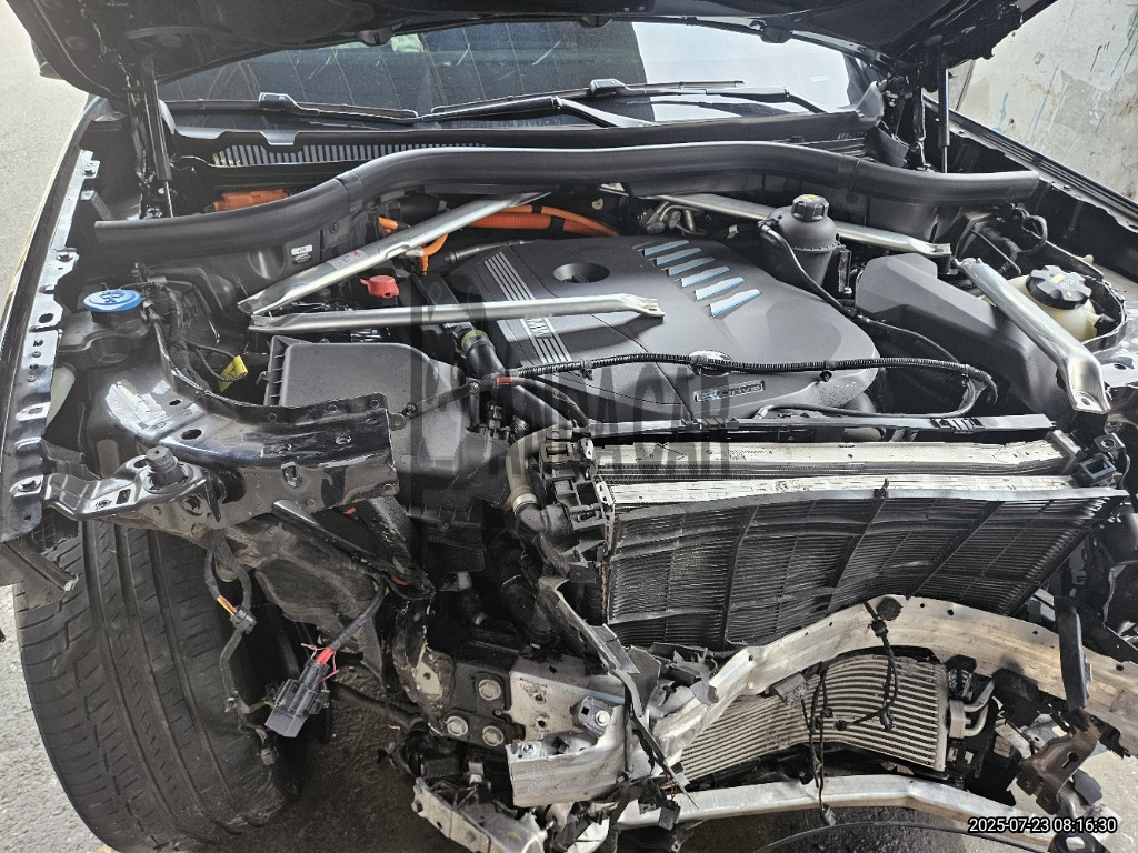 2022 BMW X5 xDrive45e iPerformance, photograph 5