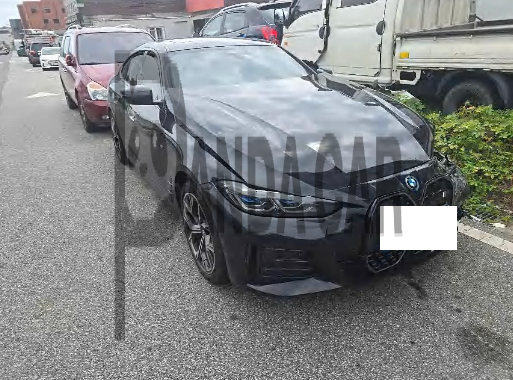 2024 BMW i4 eDrive40, photograph 3