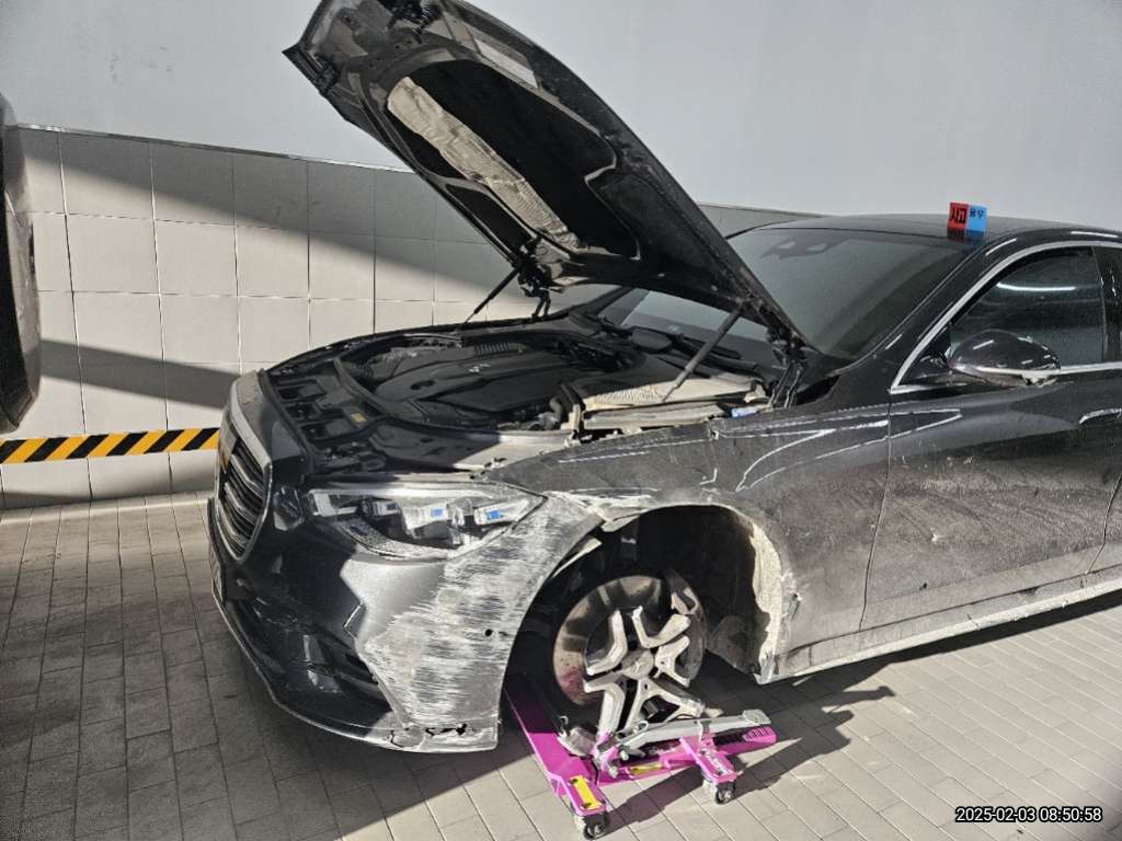 2022 Mercedes-Benz S400 d 4MATIC, photograph 3