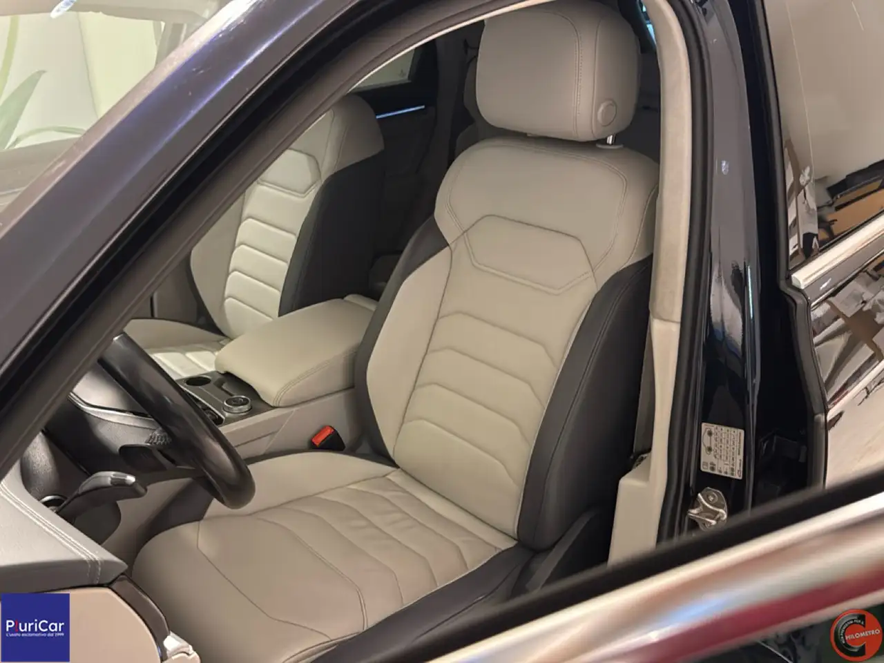 2021 Volkswagen Touareg 3.0 V6 TDI 231cv SCR Elegance Pelle Adap. Cruise, photograph 3