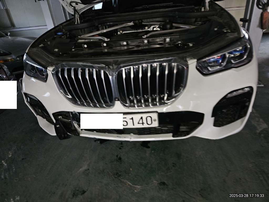 2020 BMW X5 xDrive40i M Sport Package, photograph 5