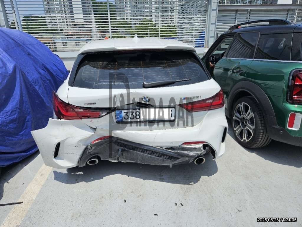 2024 BMW M135i xDrive, photograph 3