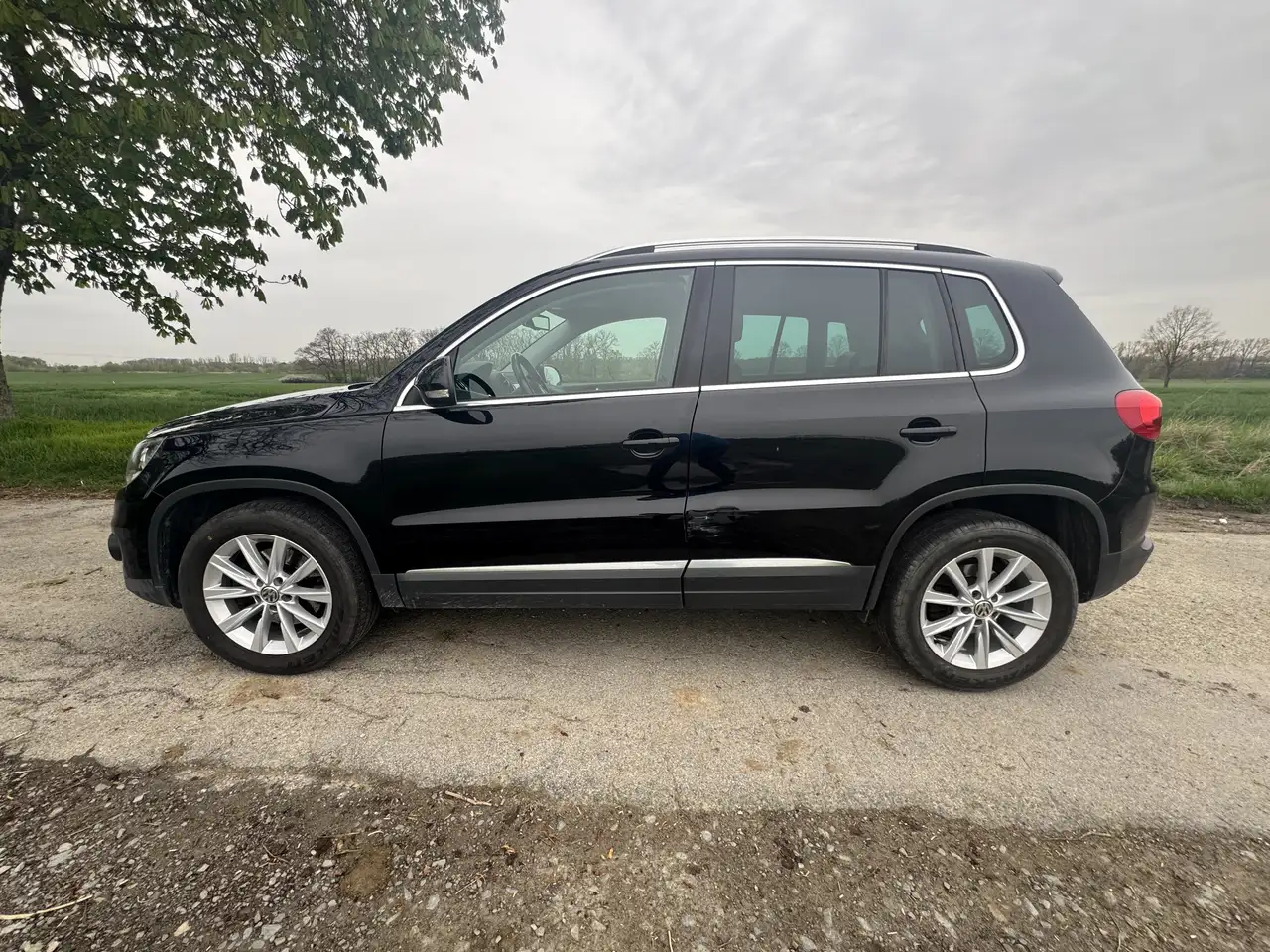 2011 Volkswagen Tiguan 2.0 TDI DPF 4Motion DSG Sport & Style, photograph 8