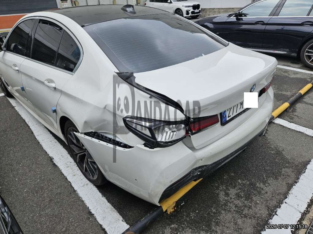 2023 BMW 530i, photograph 2