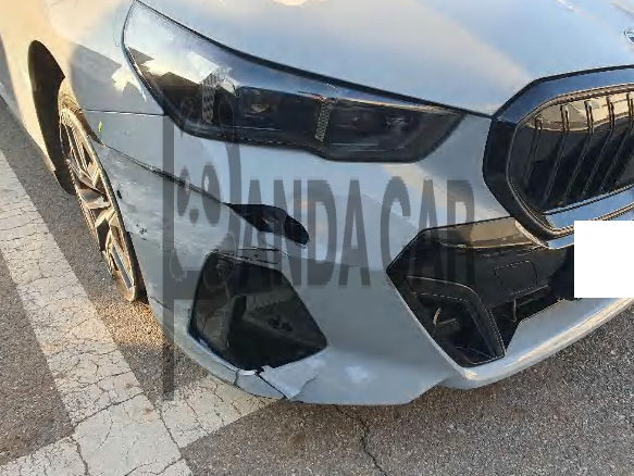 2026 BMW 520i, photograph 2