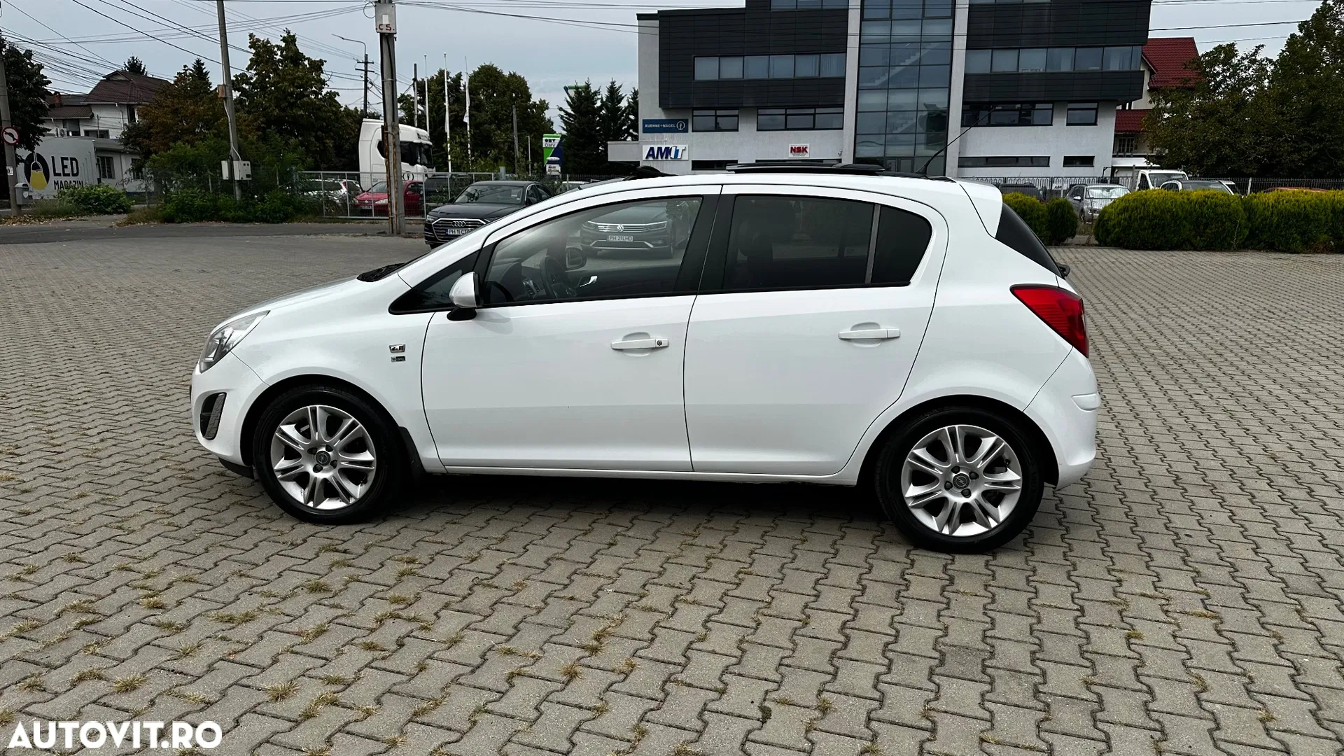 2012 Opel Corsa 1.4 16V 150 Jahre, photograph 11