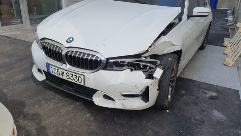 2021 BMW 320i, photograph 4