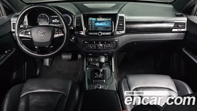 KG_Mobility_Ssangyong Rexton Diesel 2.2 4WD — photo 1 of 20
