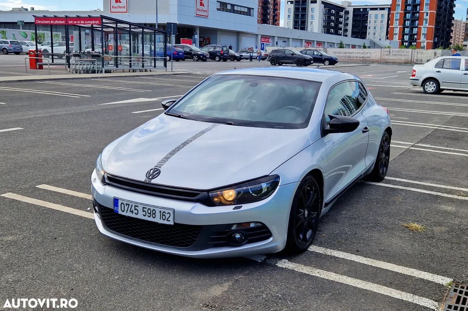 Volkswagen Scirocco — photo 1 of 13
