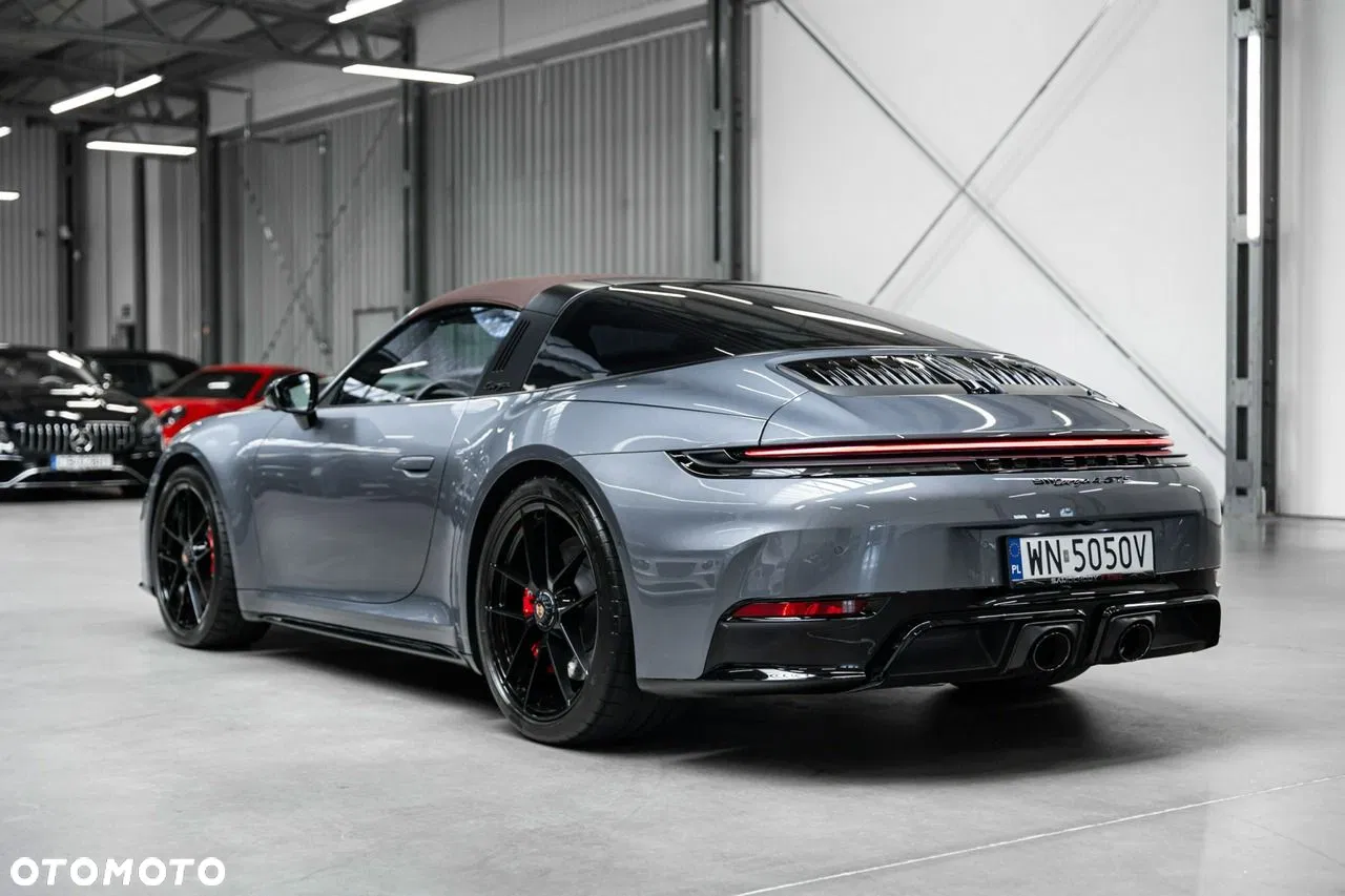 2025 Porsche 911 Targa 4 GTS PDK, photograph 8