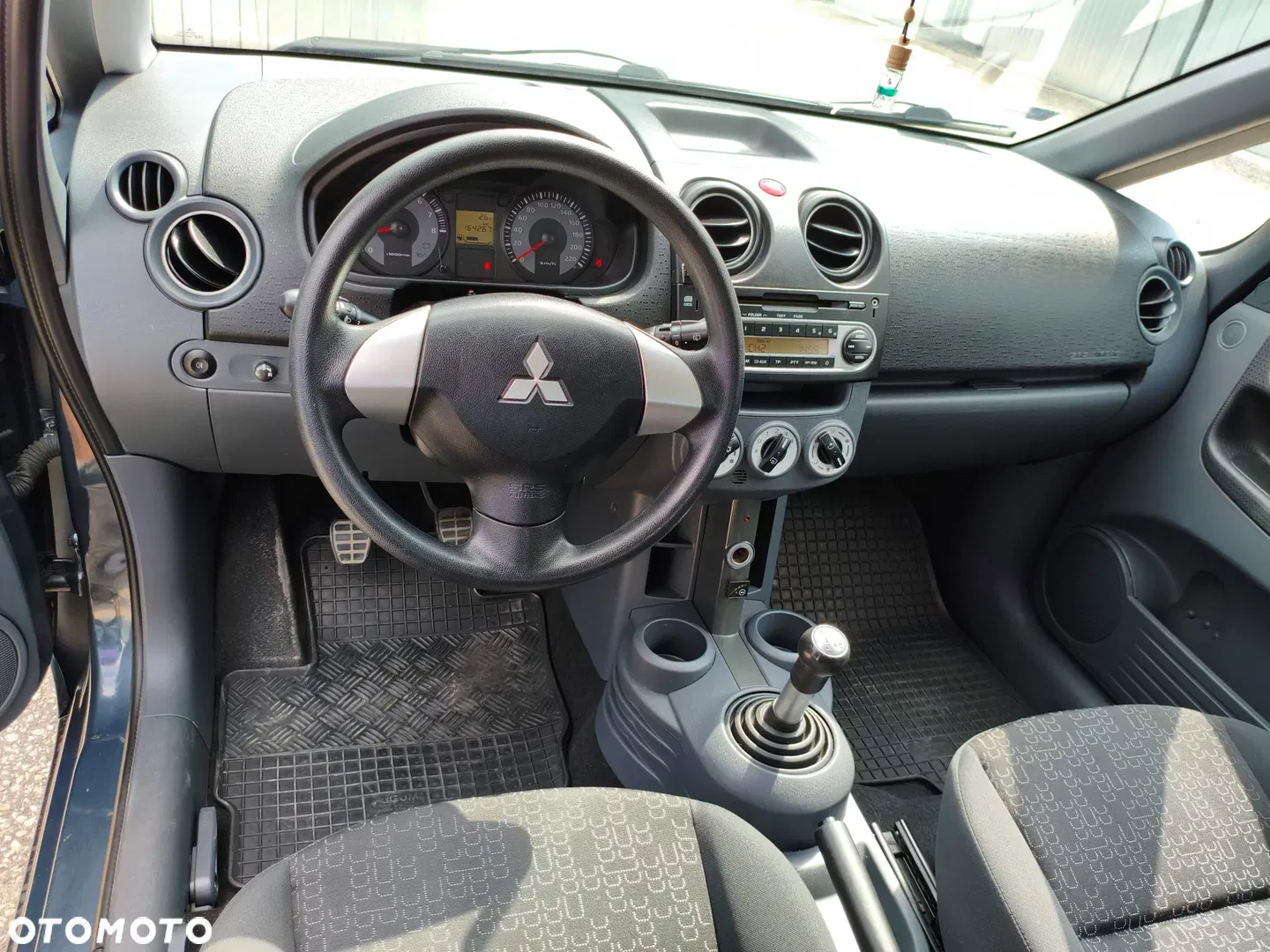 2012 Mitsubishi Colt 1.3 Inform EU5, photograph 5