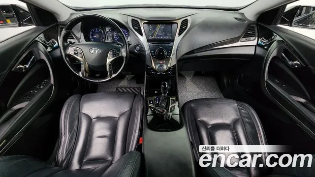 2011 Hyundai Grandeur HG240 Luxury, photograph 10