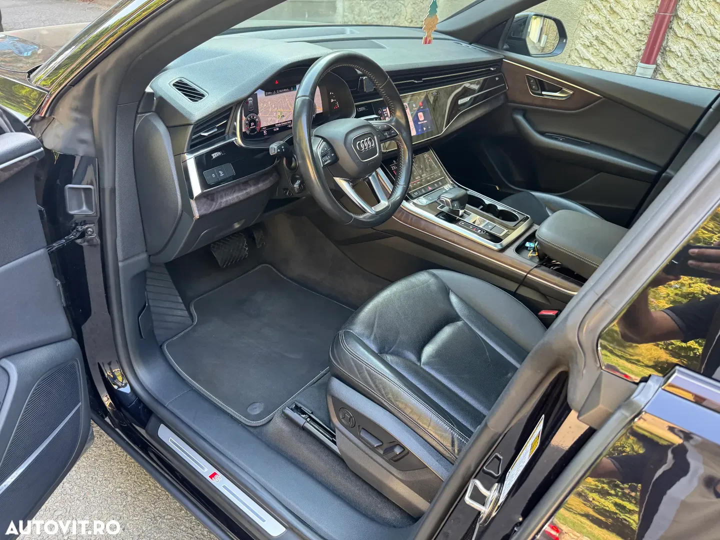 2019 Audi Q8 SUV TFSI quattro 250 kW tiptronic S line business, photograph 6