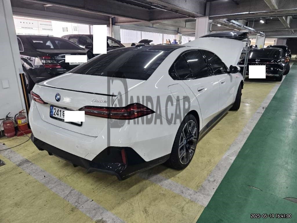 2024 BMW 530e, photograph 6