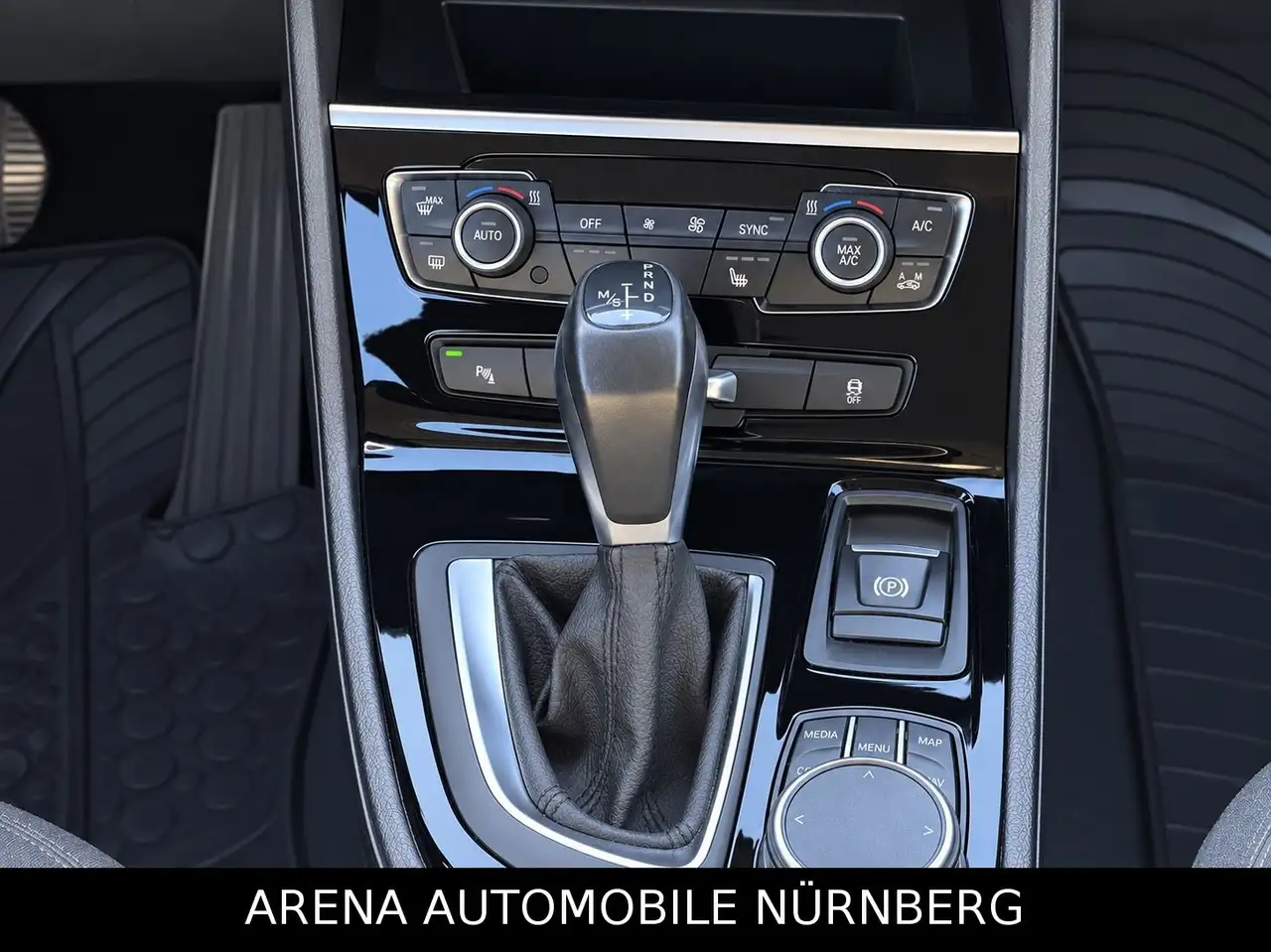 2017 BMW 218 Automatik*Advantage*Ahk*7Sitzer, photograph 9