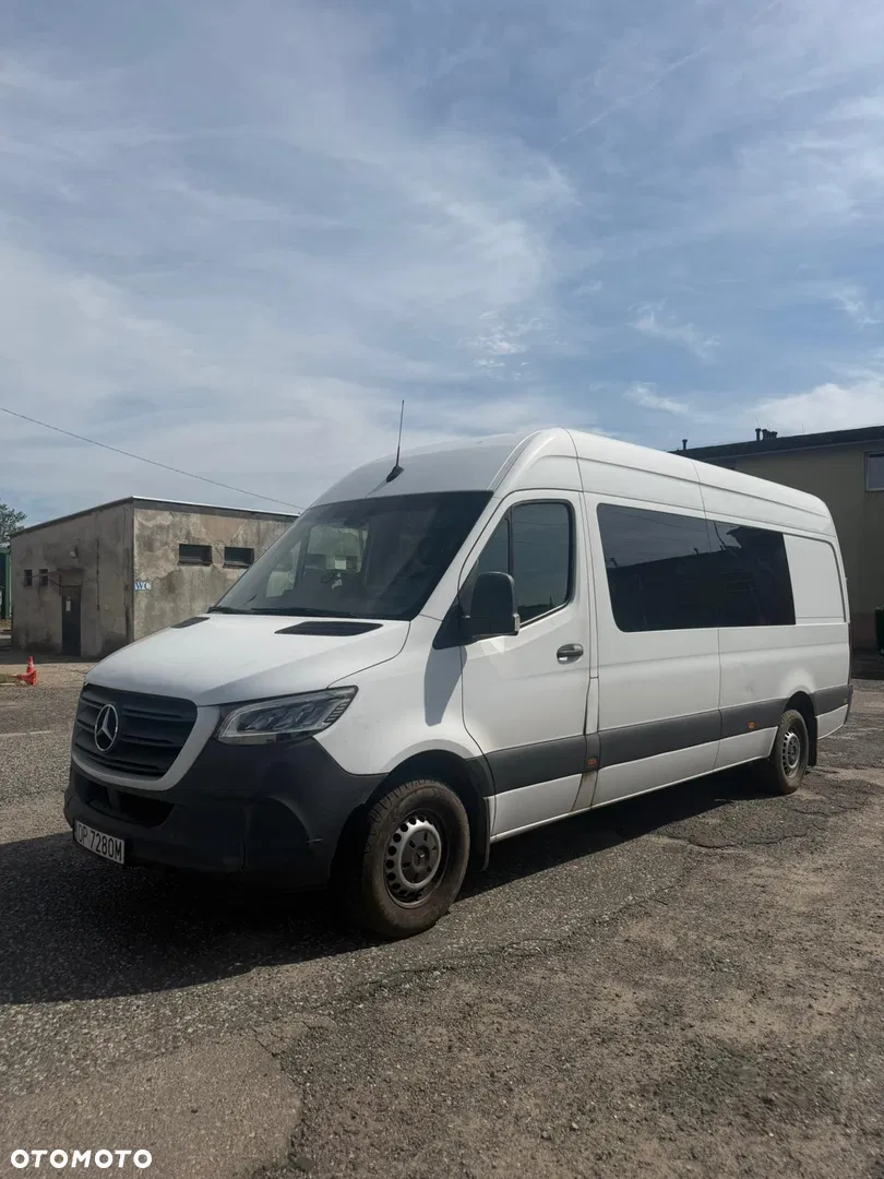 2019 Mercedes-Benz Sprinter 907.253, photograph 1