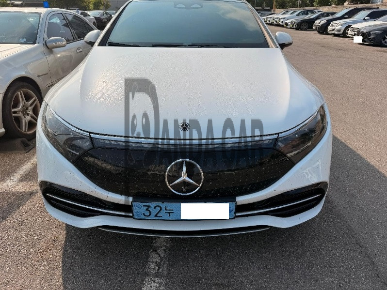 2022 Mercedes-Benz EQS350, photograph 1