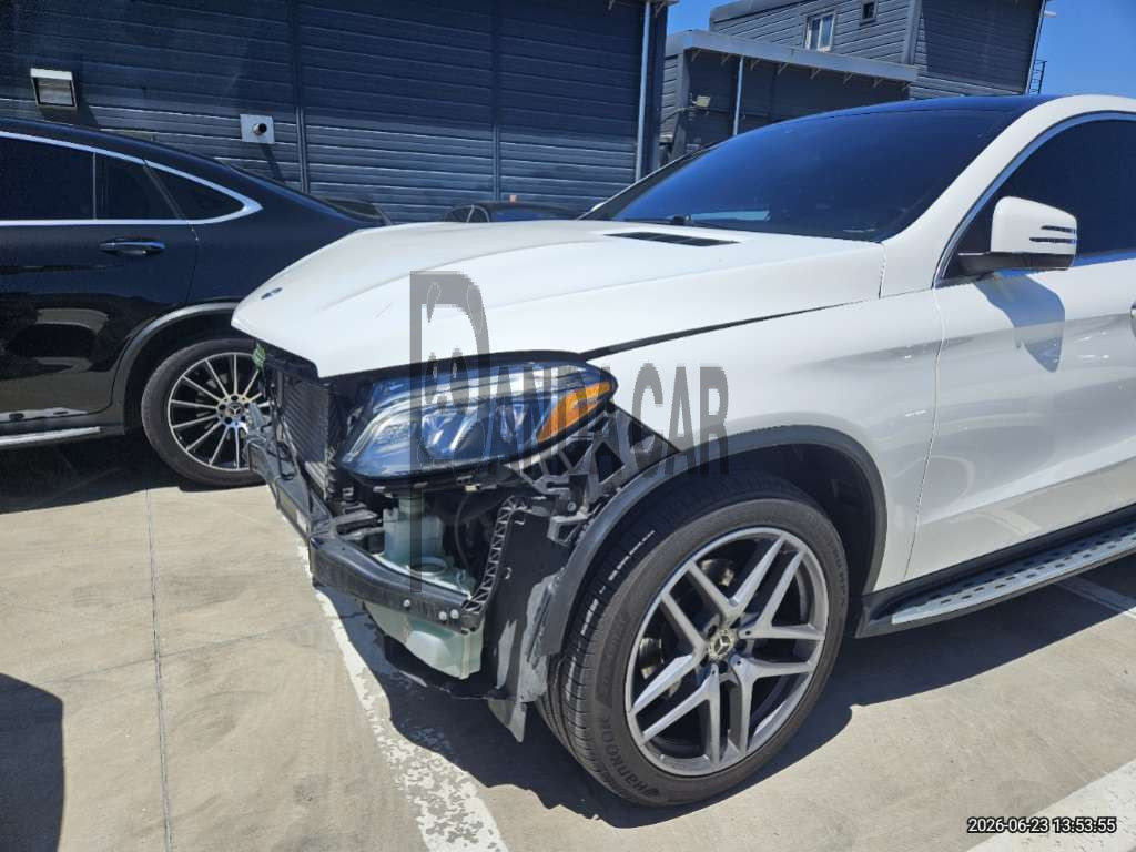 2018 Mercedes-Benz GLE350 d 4Matic Coupe, photograph 2