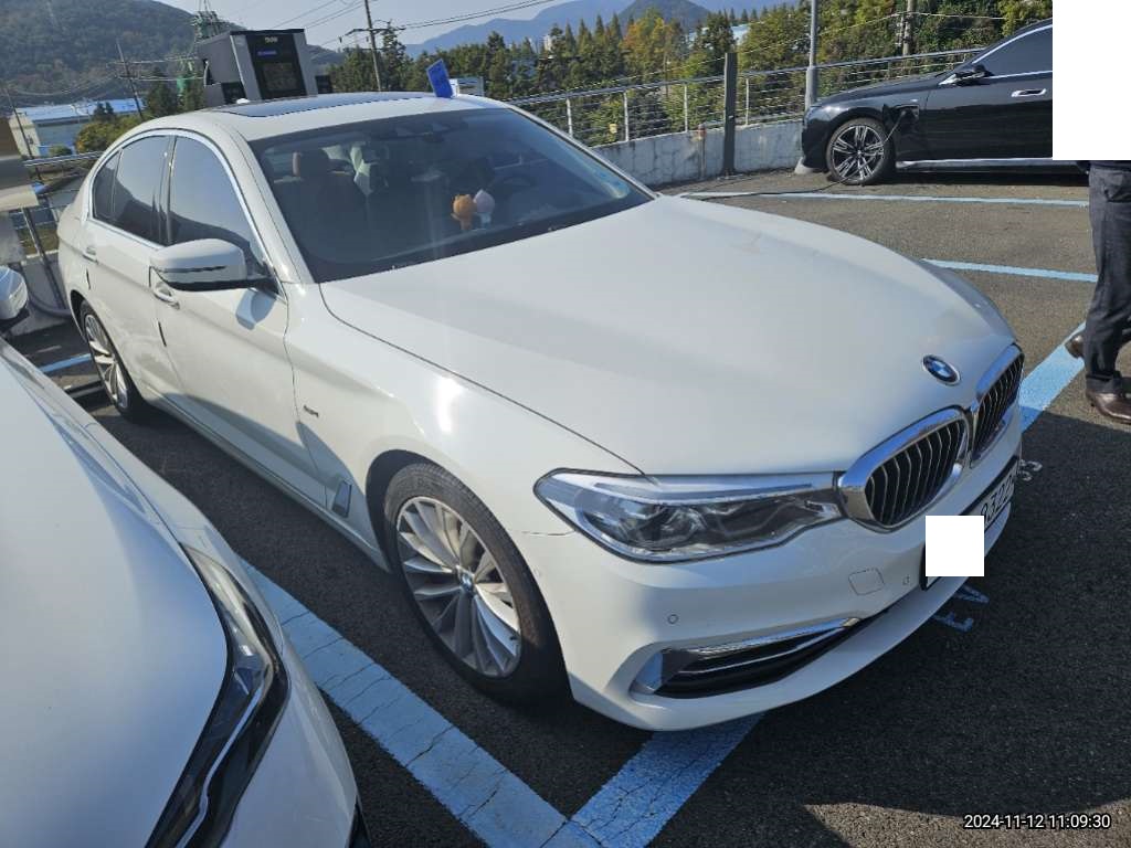 2018 BMW 520d, photograph 2