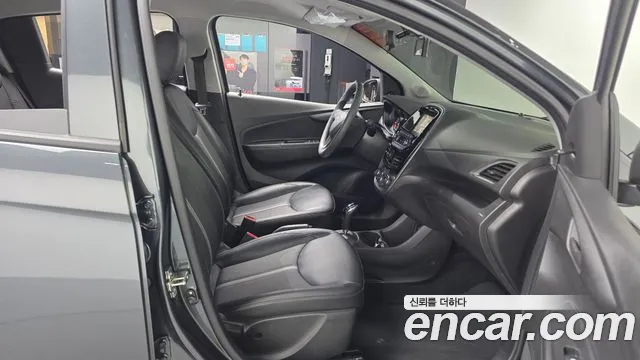 2018 ChevroletGMDaewoo Spark LS, photograph 8