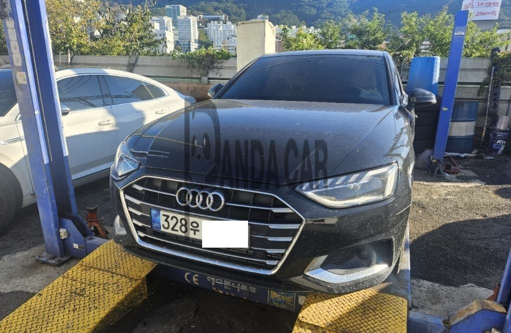 2021 Audi A4 40 TFSI, photograph 4
