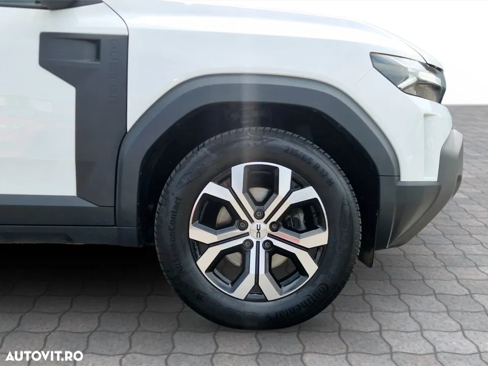 2025 Dacia Duster MHEV 140 Expression, photograph 11