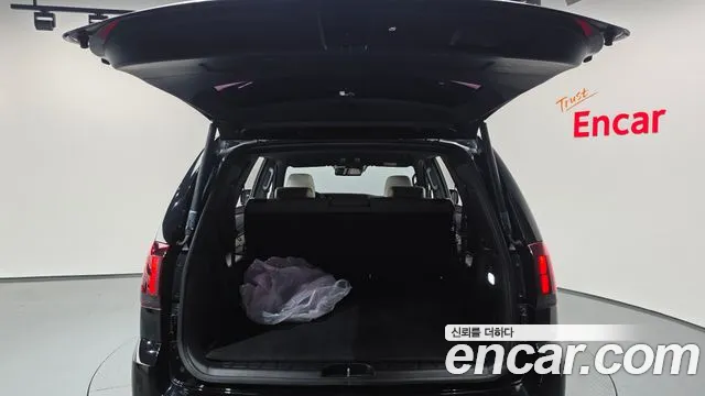 Kia Mohave Diesel 3.0 4WD 7-Seater — photo 1 of 40