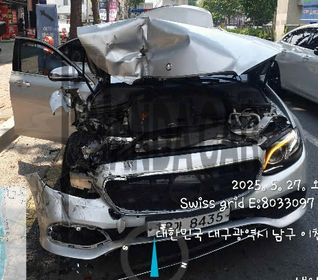 2017 Mercedes-Benz E220 d, photograph 2