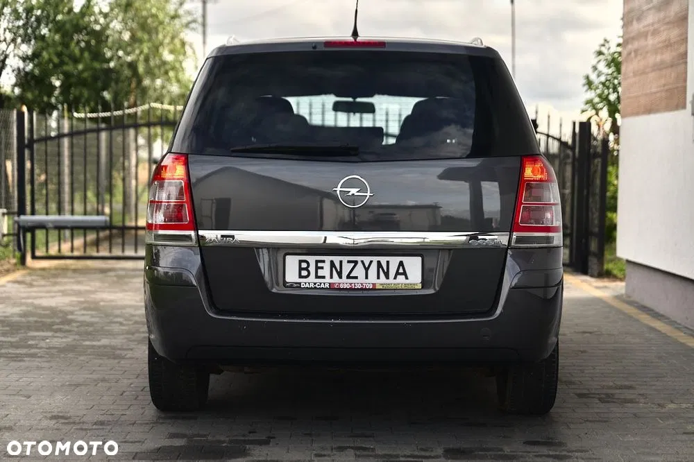 2011 Opel Zafira, photograph 12